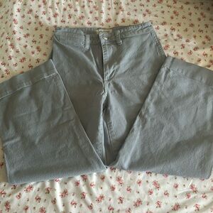madewell high waisted jeans flared at the end. size 26 waist